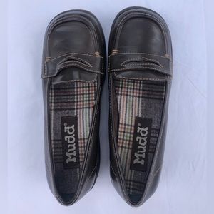 Mudd dark brown loafer flats size women’s 7